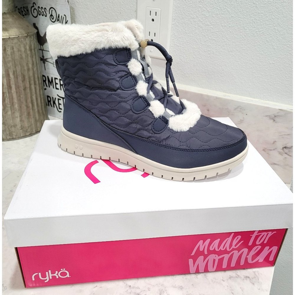 Women's Ryka Navy Blue Water Repellent Snow Ankle Boots, Size 8.5M